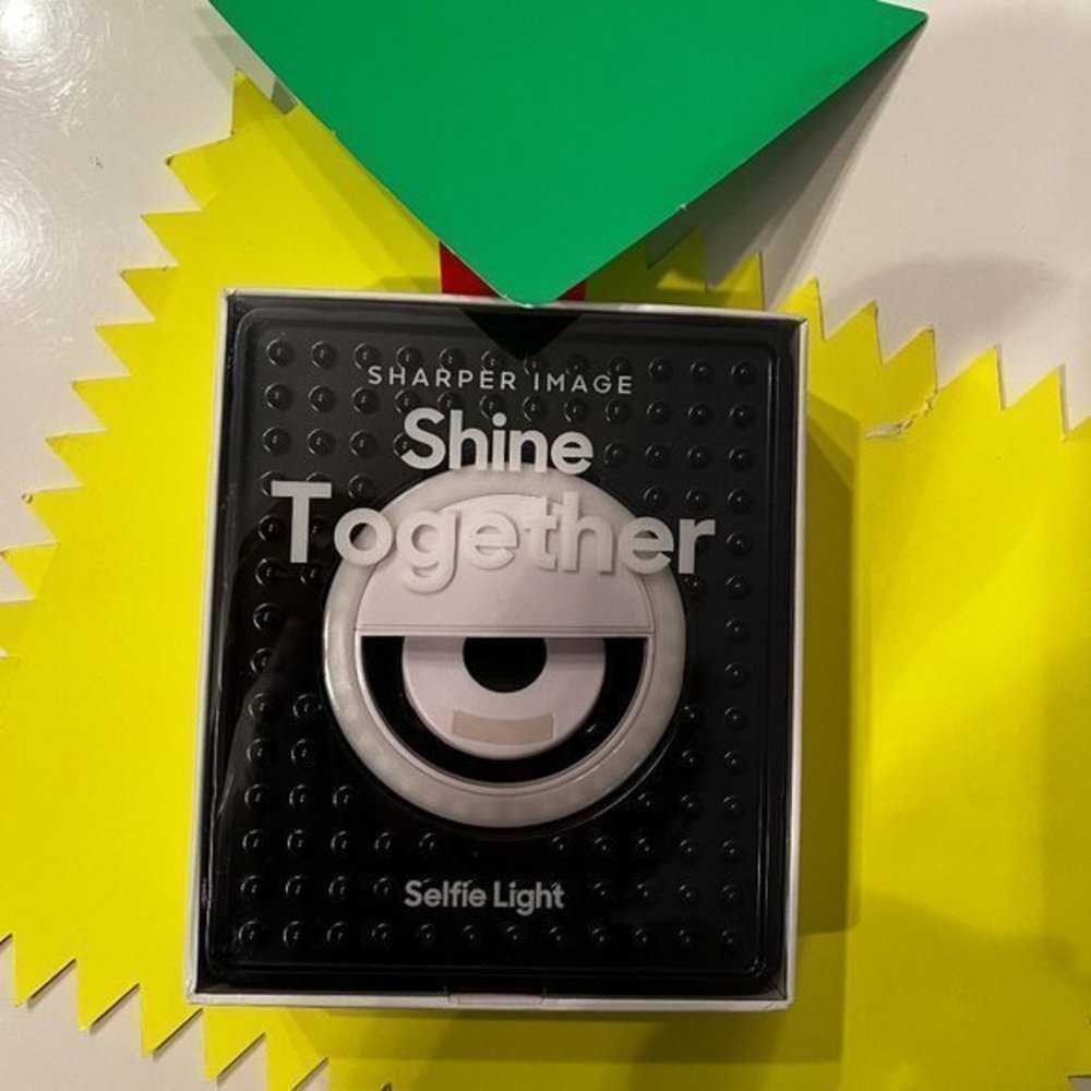 Selfie Light – “Shine Together” Sharper Image (home-x) (new in‎ box)